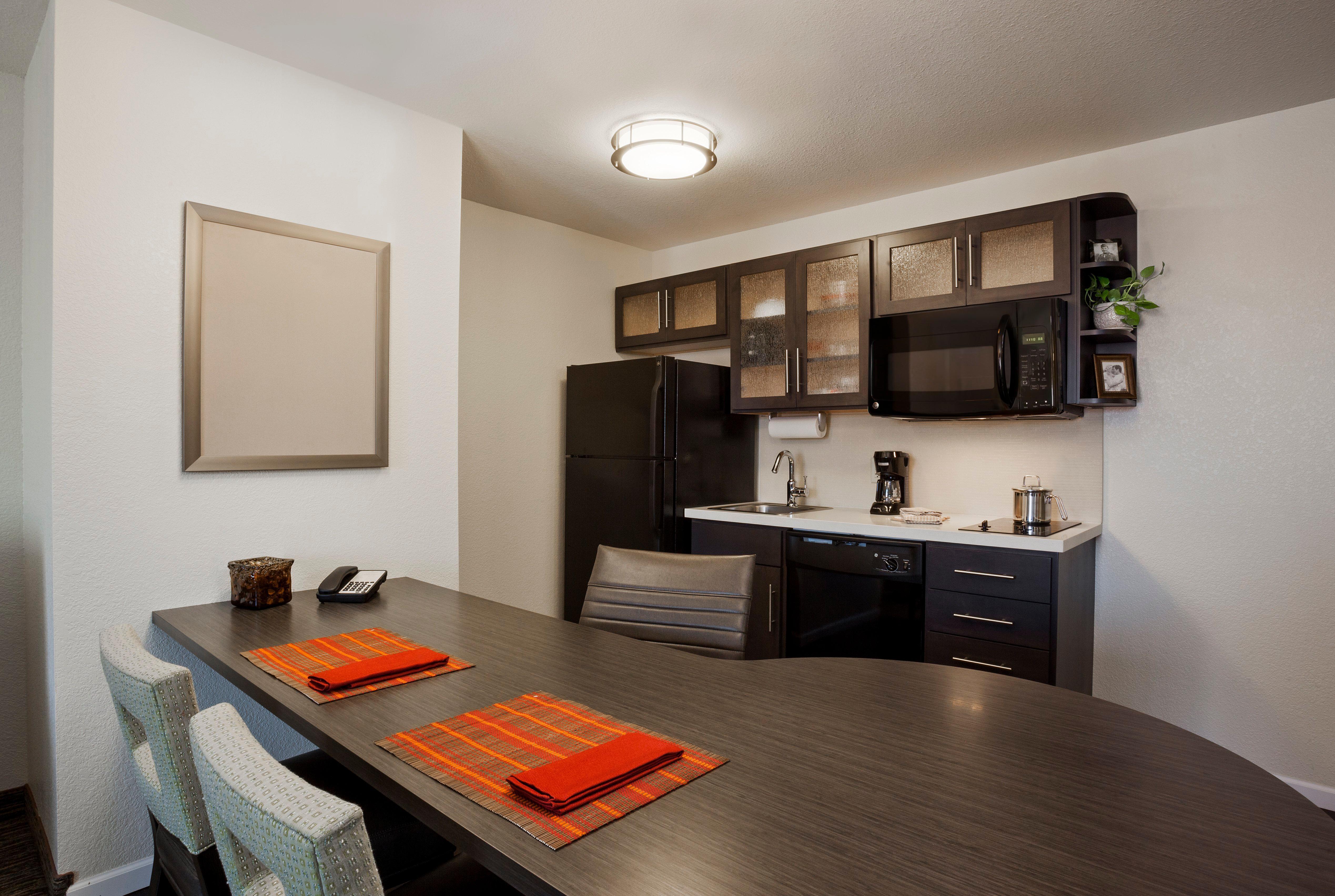 Candlewood Suites Midland By Ihg Εξωτερικό φωτογραφία