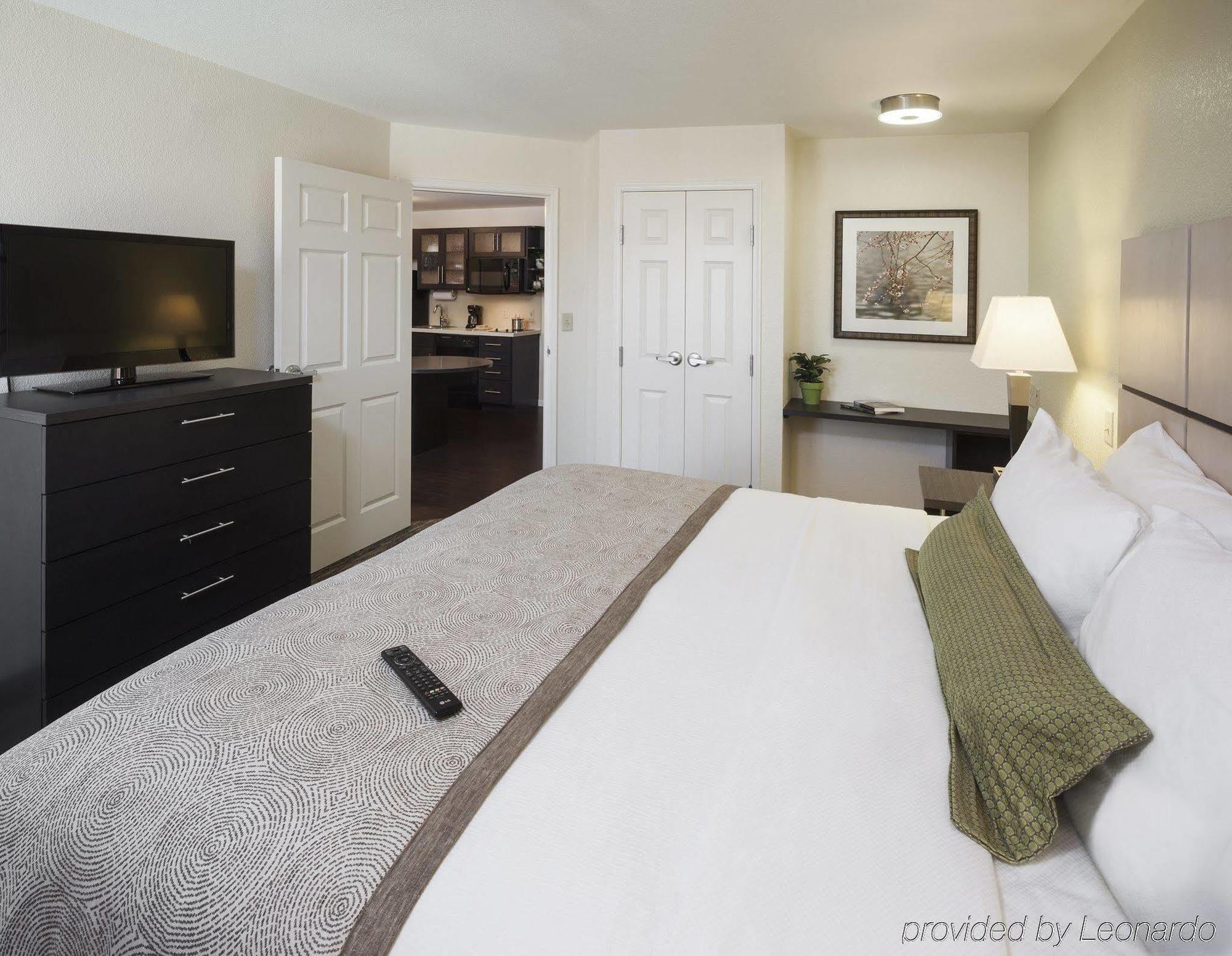 Candlewood Suites Midland By Ihg Εξωτερικό φωτογραφία